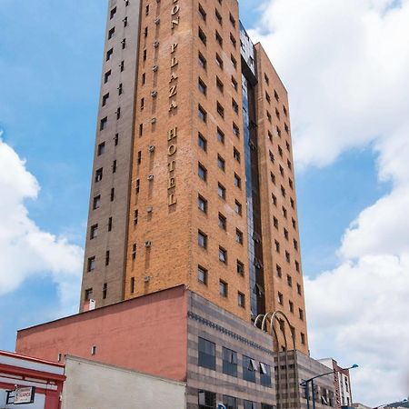 Hotel Carlton Plaza Pocos de Caldas Bagian luar foto
