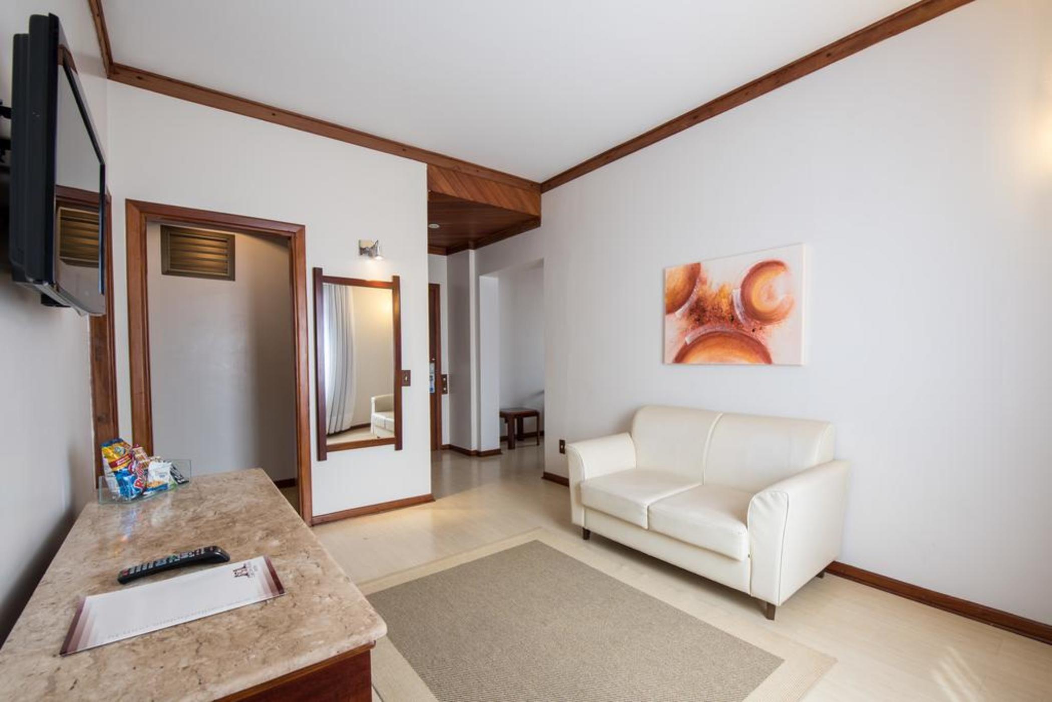 Hotel Carlton Plaza Pocos de Caldas Bagian luar foto