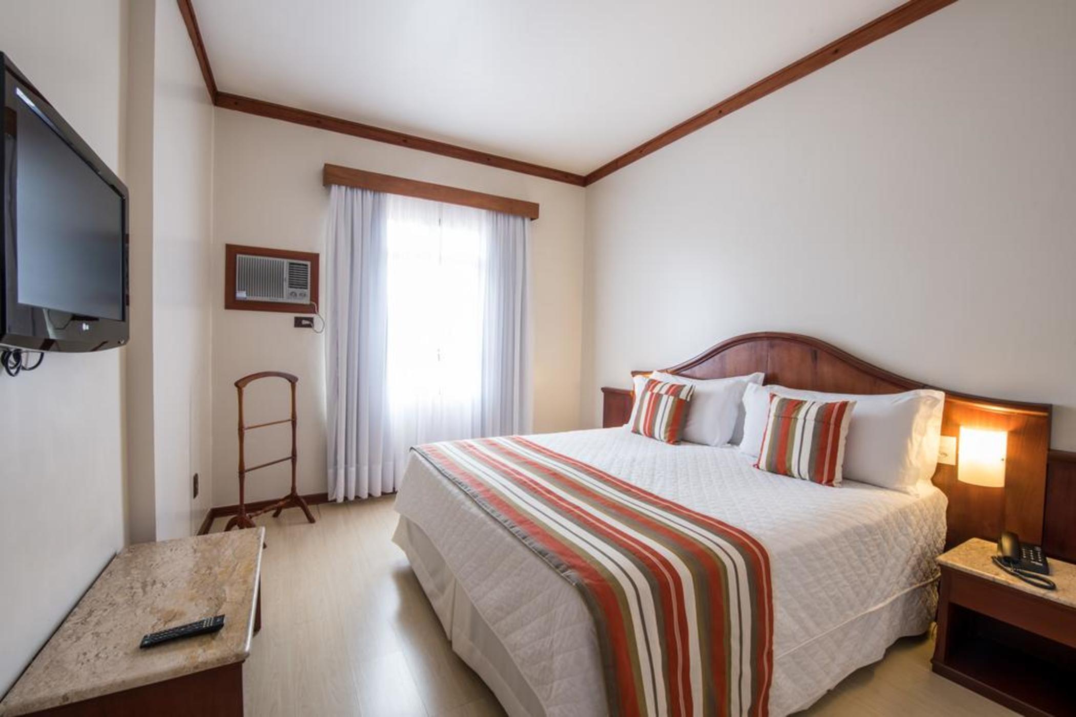 Hotel Carlton Plaza Pocos de Caldas Bagian luar foto
