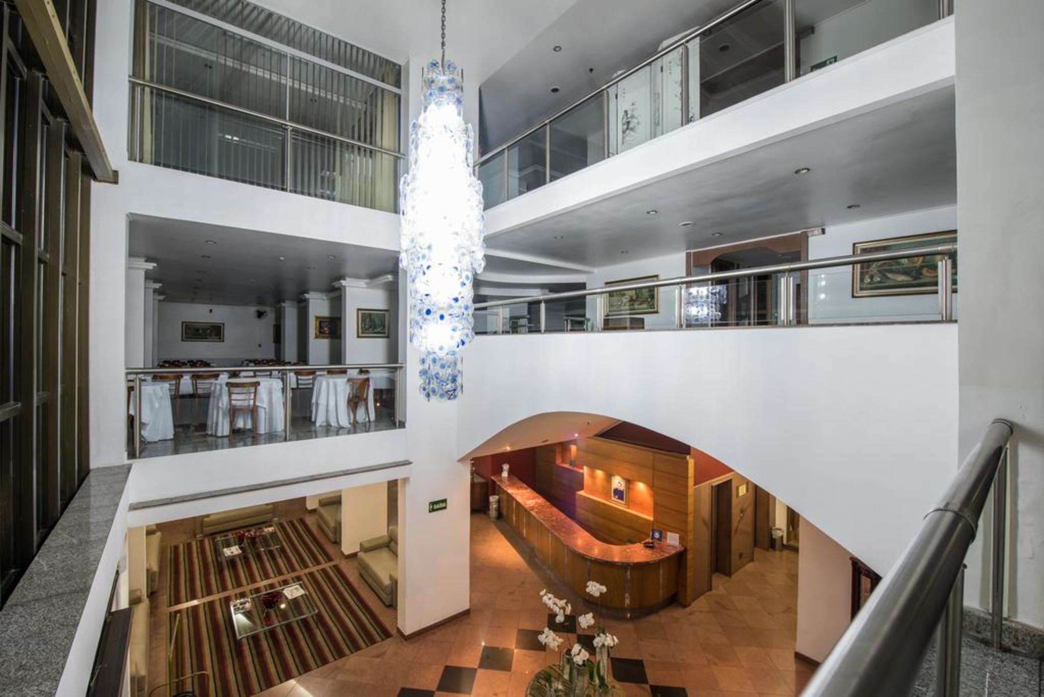 Hotel Carlton Plaza Pocos de Caldas Bagian luar foto