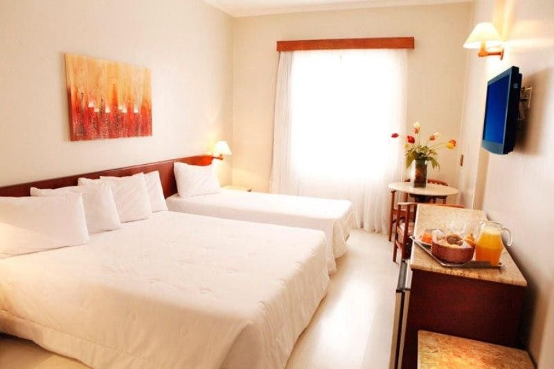 Hotel Carlton Plaza Pocos de Caldas Bagian luar foto