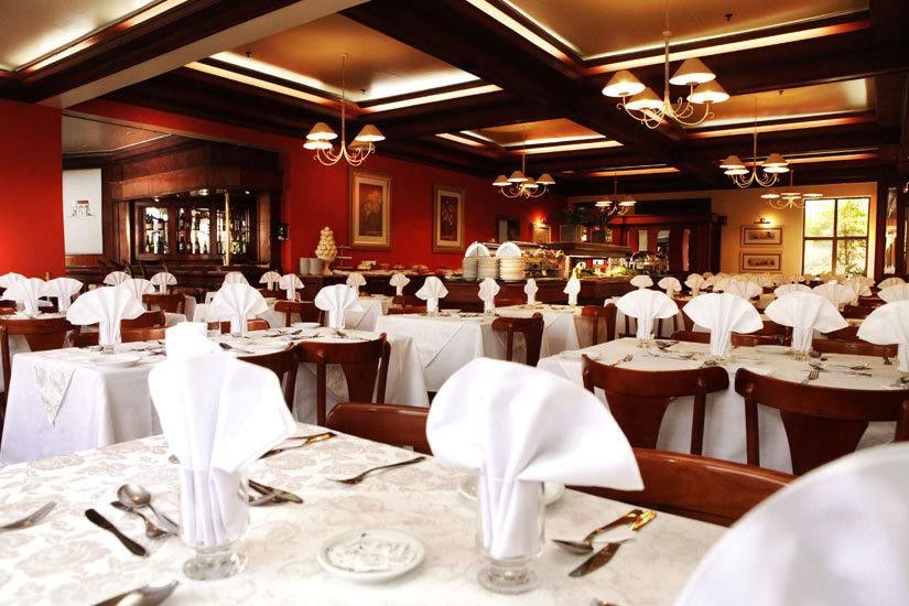 Hotel Carlton Plaza Pocos de Caldas Bagian luar foto